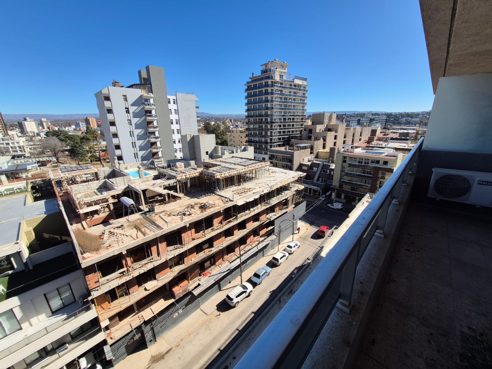 DEPARTAMENTO ALQUILER TEMPORAL O PERMANENTE UN DORMITORIO CENTRO CARLOS PAZ PILETA