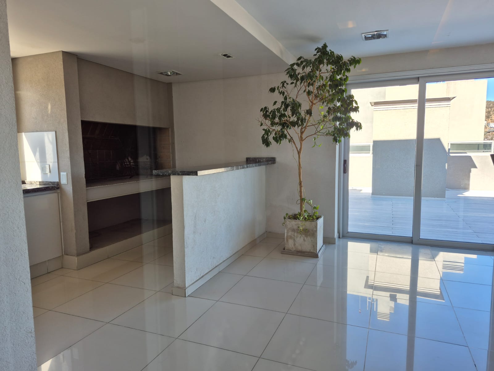 DEPARTAMENTO ALQUILER TEMPORAL O PERMANENTE UN DORMITORIO CENTRO CARLOS PAZ PILETA