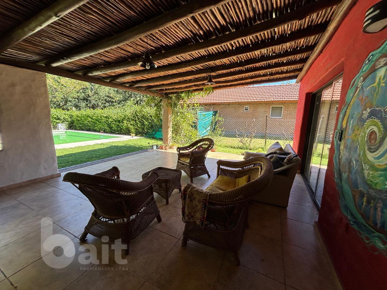 VENDO CASA 4 DORMITORIOS BARRIO LOS CIELOS VALLE ESCONDIDO S 24 HORAS APTO CREDITO