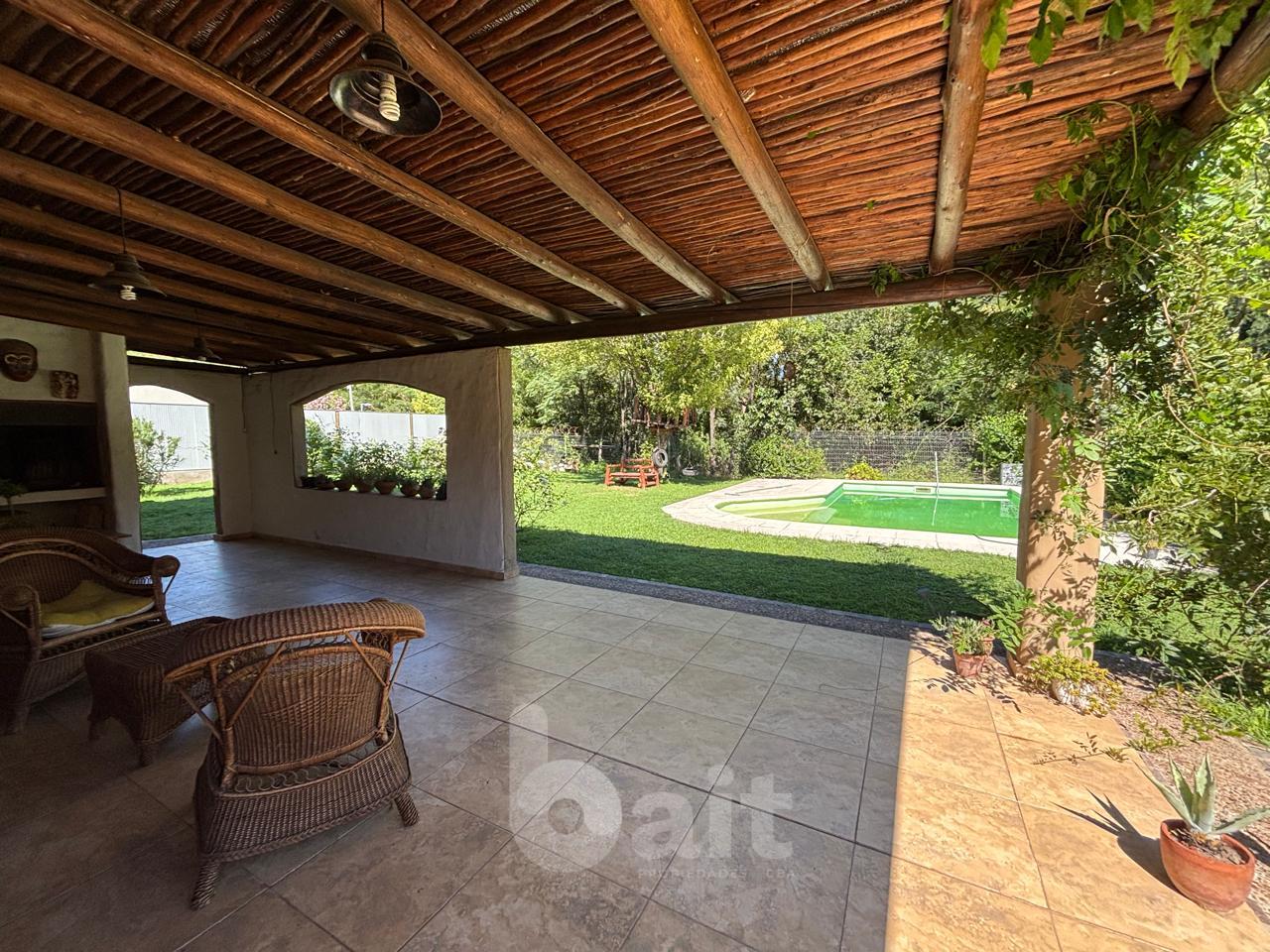 VENDO CASA 4 DORMITORIOS BARRIO LOS CIELOS VALLE ESCONDIDO S 24 HORAS APTO CREDITO