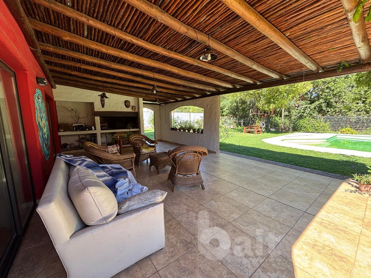 VENDO CASA 4 DORMITORIOS BARRIO LOS CIELOS VALLE ESCONDIDO S 24 HORAS APTO CREDITO