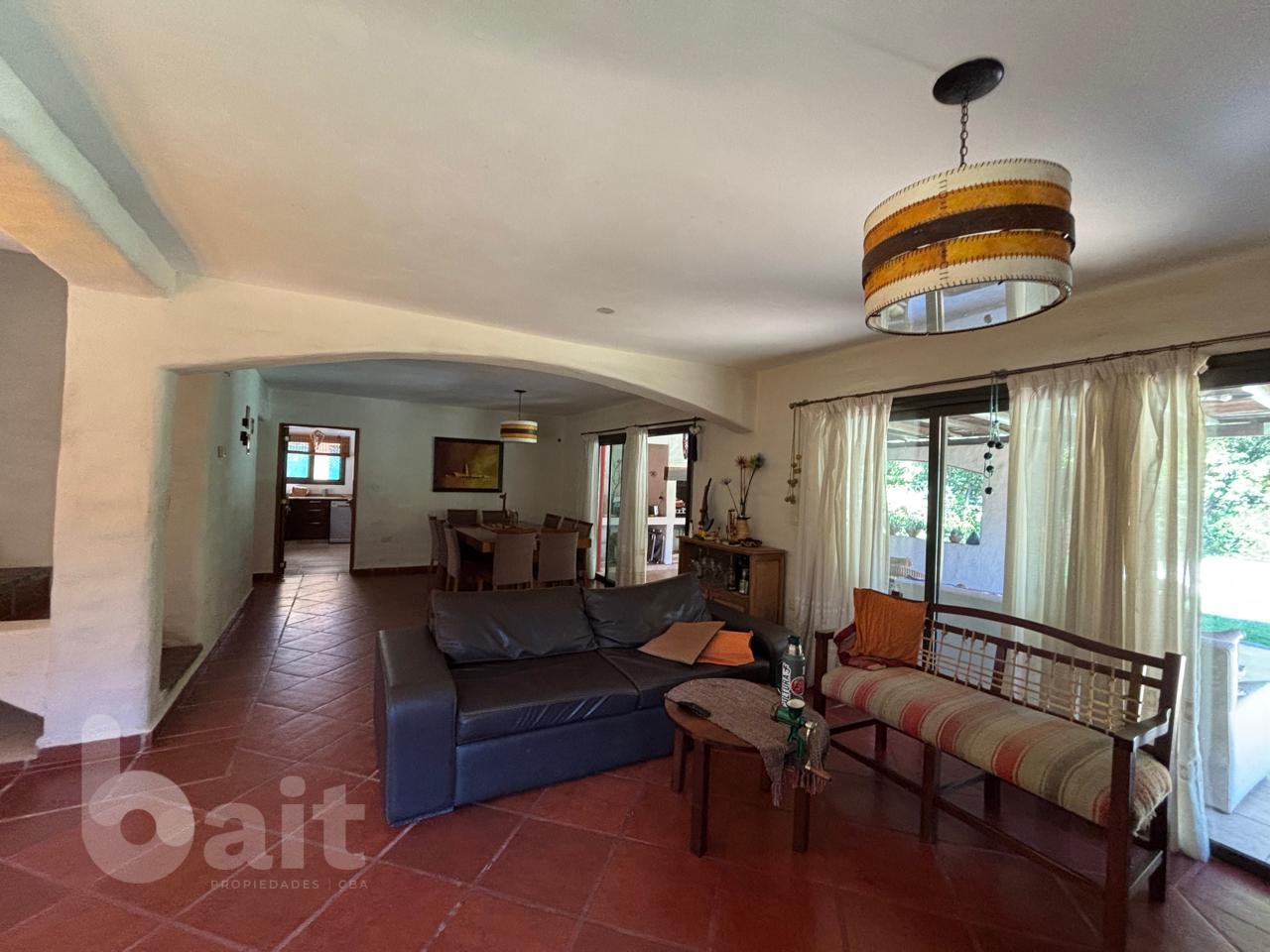 VENDO CASA 4 DORMITORIOS BARRIO LOS CIELOS VALLE ESCONDIDO S 24 HORAS APTO CREDITO