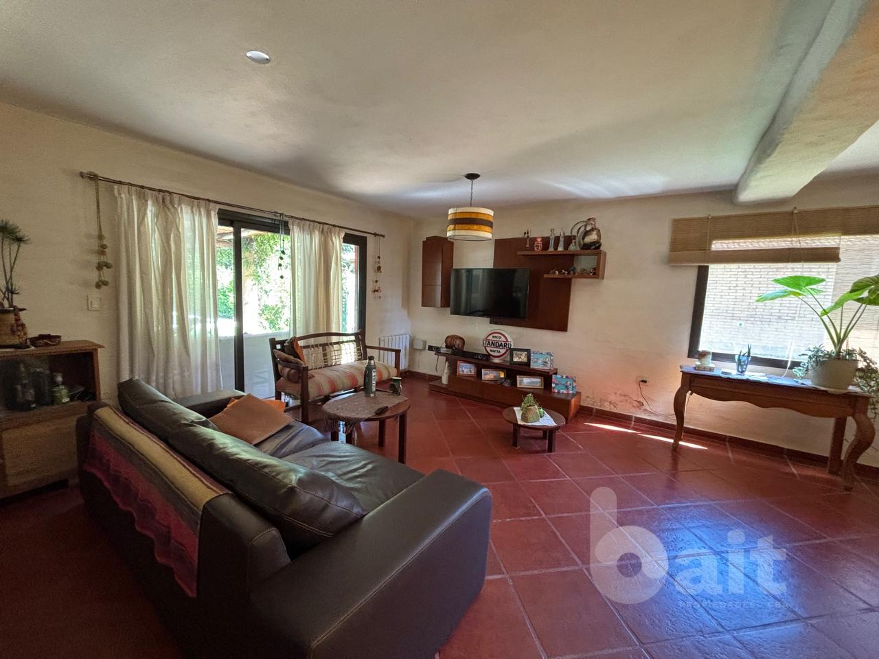 VENDO CASA 4 DORMITORIOS BARRIO LOS CIELOS VALLE ESCONDIDO S 24 HORAS APTO CREDITO