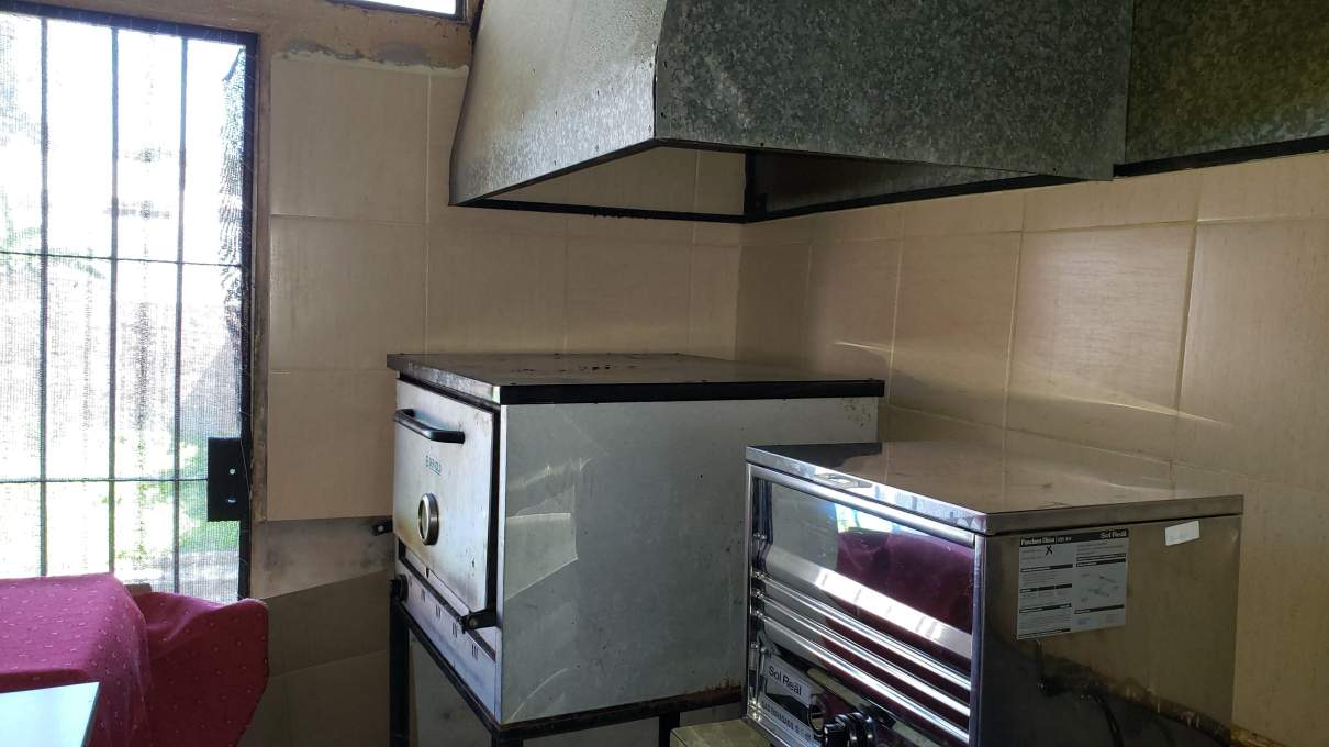 Vive la Oportunidad: Casa-Local Gastronómico en Río Ceballos