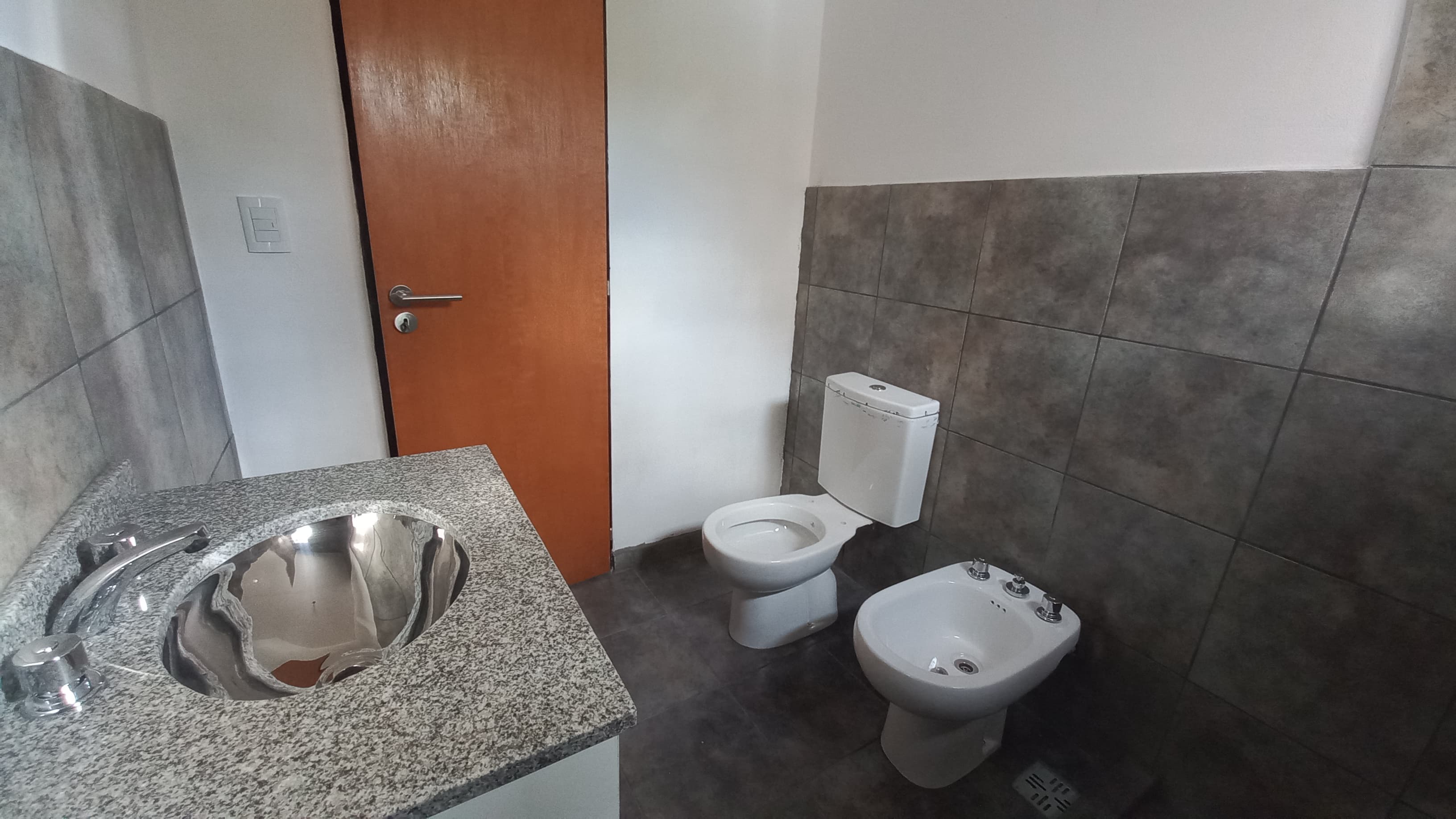 CASA EN VENTA A ESTRENAR COSQUÍN, Molinari - 2 dormitorios