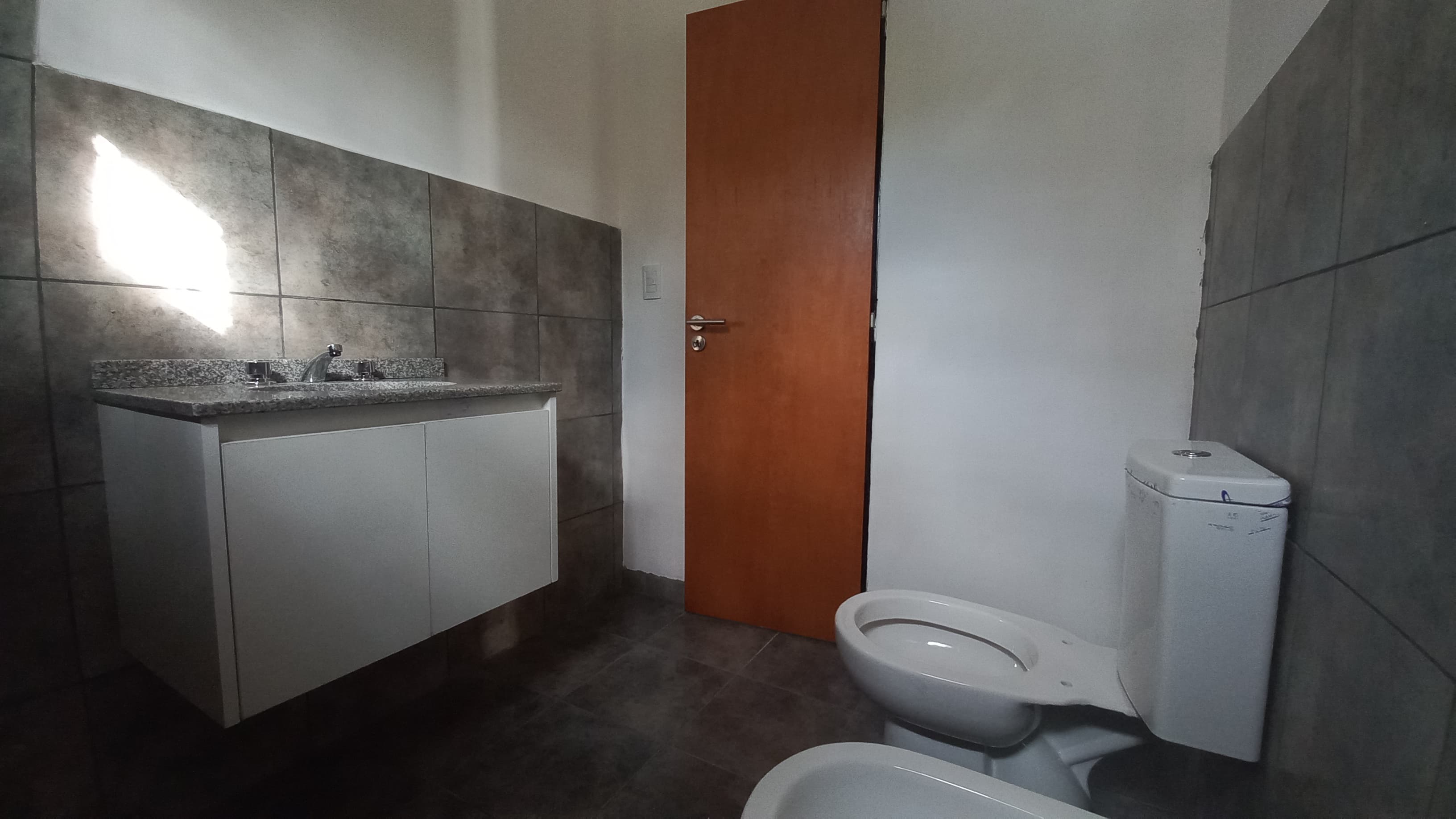 CASA EN VENTA A ESTRENAR COSQUÍN, Molinari - 2 dormitorios