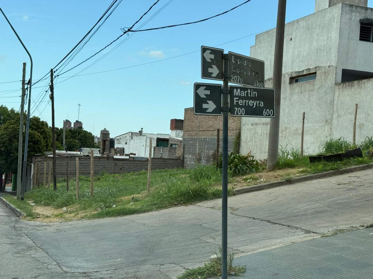 Terreno disponible en Calle Elpidio Gonzalez - Bella Vista