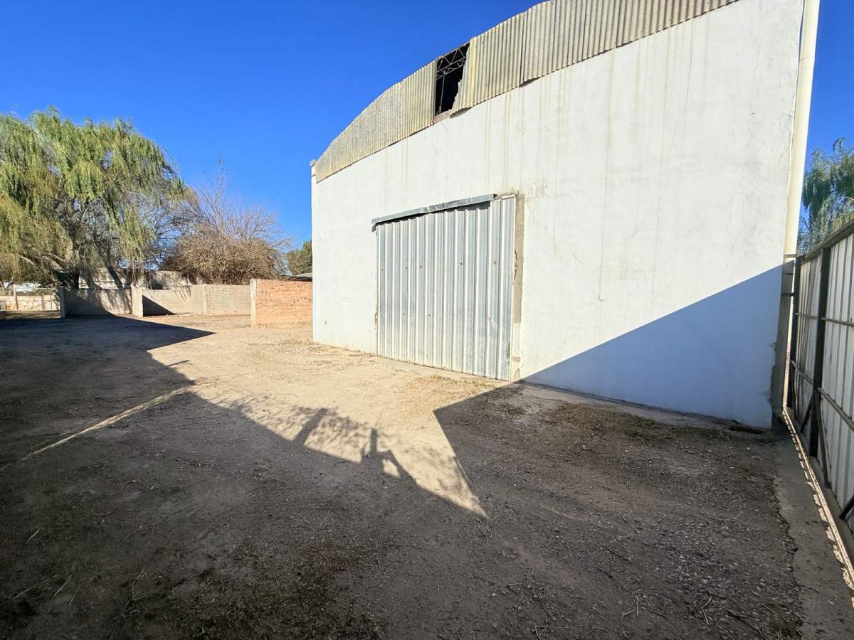 Galpon en Alquiler - Barrio Villa El Libertador