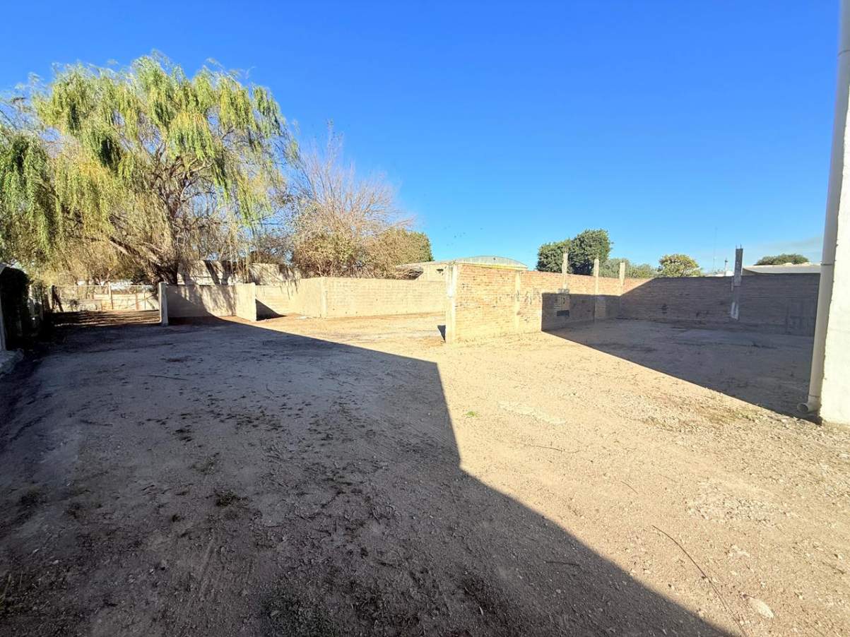 Galpon en Alquiler - Barrio Villa El Libertador