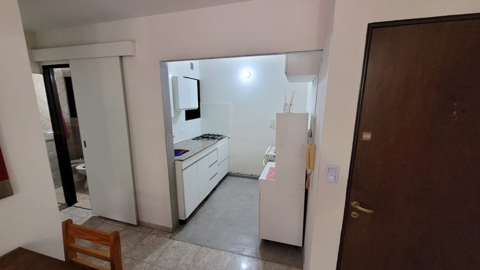 Departamento Amoblado en Alquiler Temporario   Un Dormitorio Patio  Centro de Córdoba
