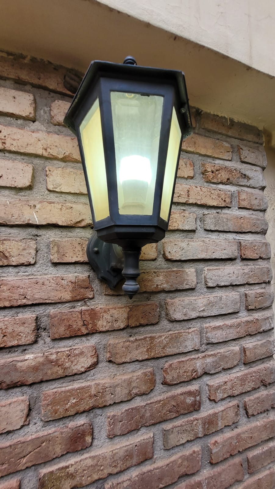 Departamento Amoblado en Alquiler Temporario   Un Dormitorio Patio  Centro de Córdoba