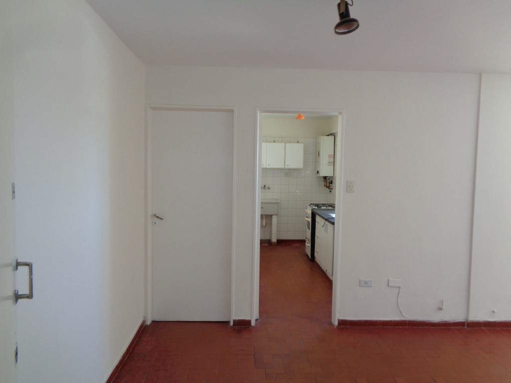 Barrio San Martín - Departamento Externo de 2 Dormitorio, Amplio y Luminoso con Cocina Separada y Excelente Vista. Sin Comisión