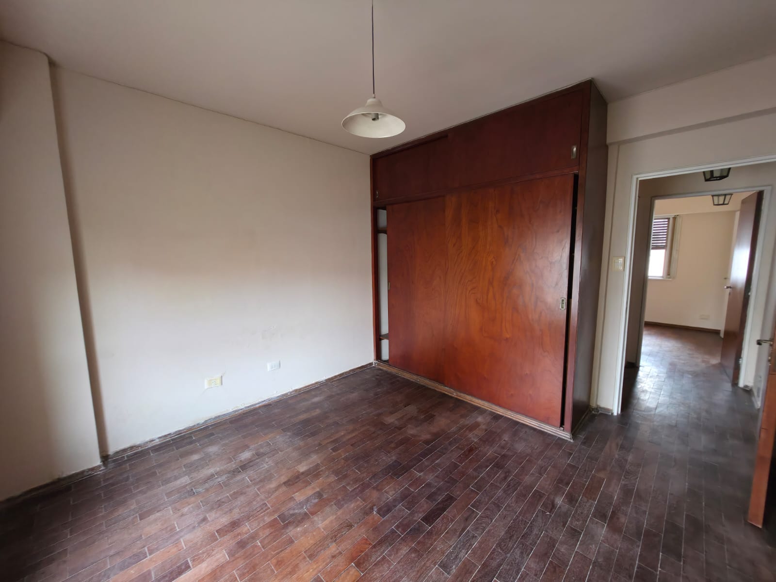 ALQ. AV COLÓN 1170 - B ALBERDI - CÓRDOBA - DPTO. 3 DORM. CDEP SERV.