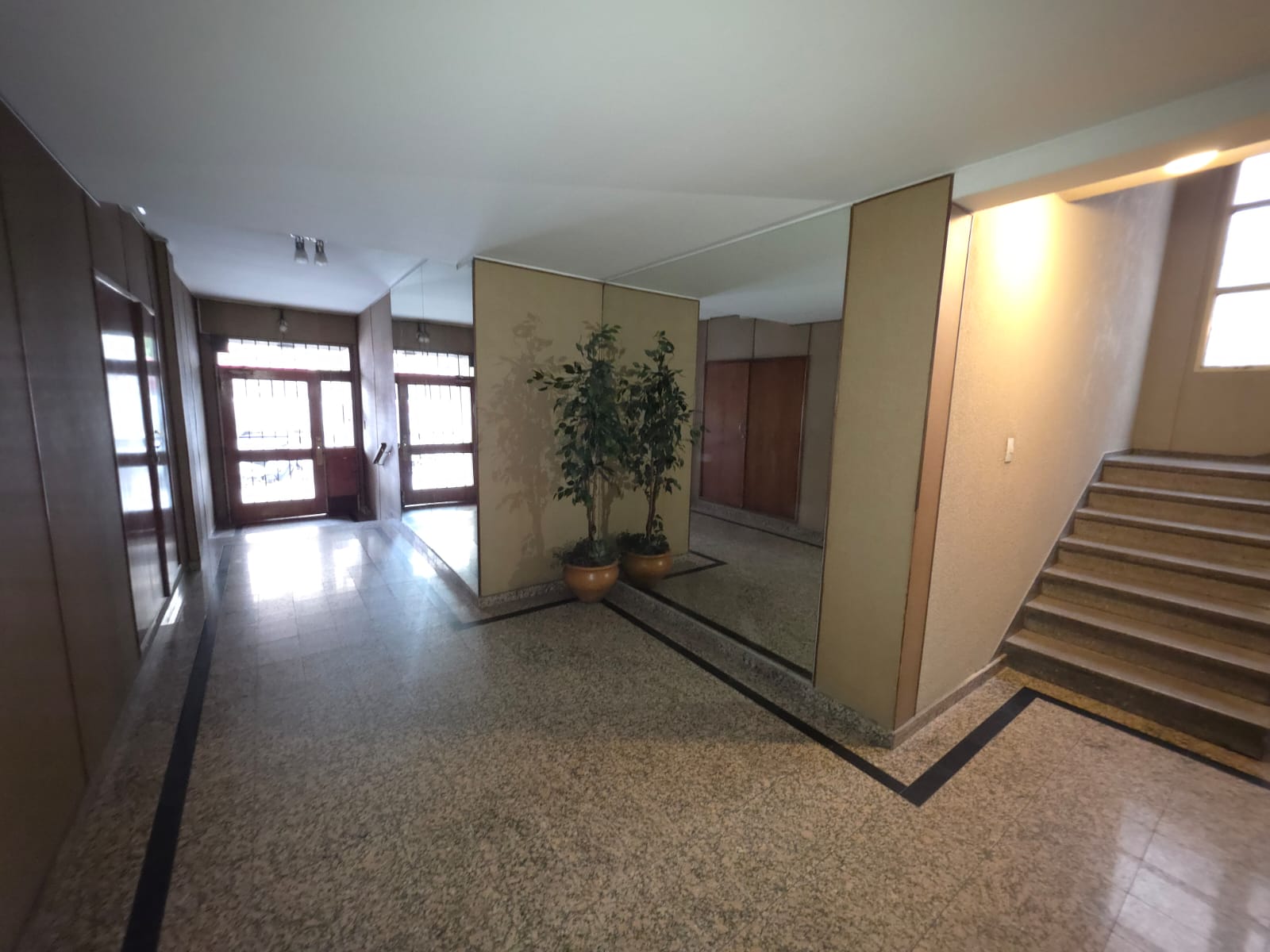 ALQ. AV COLÓN 1170 - B ALBERDI - CÓRDOBA - DPTO. 3 DORM. CDEP SERV.