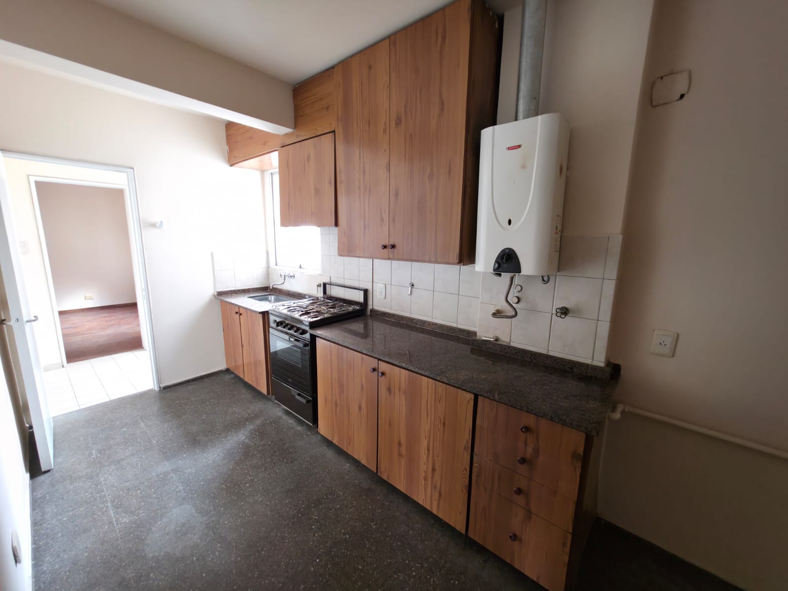 ALQ. AV COLÓN 1170 - B ALBERDI - CÓRDOBA - DPTO. 3 DORM. CDEP SERV.