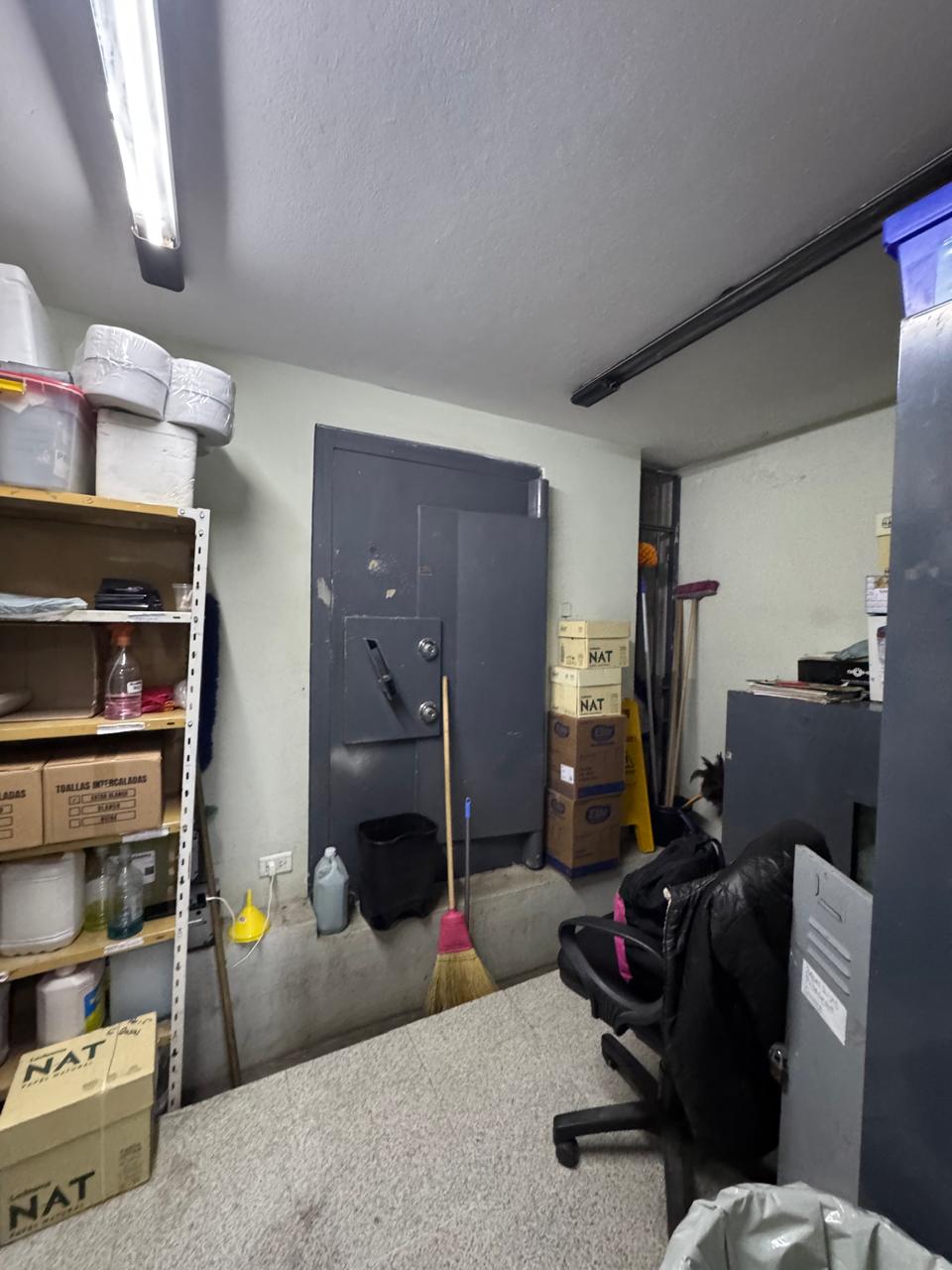 ESQ TEJEDA LOCAL CERRO DE LAS ROSAS 530m2 PROPIOS - EX HOSPITAL PRIVADO