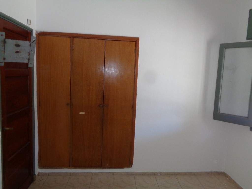 Barrio Villa Mafequin - Casa de 2 Dormitorios, Amplia con Garaje Doble, Cocina Comedor, Escritorio, Quincho con Asador y Patio