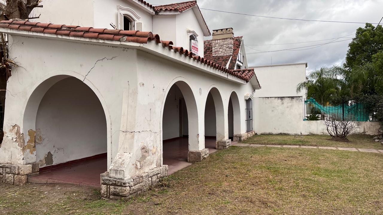 ALQUILER Tejeda 4133 CASONA ANTIGUA USO COMERCIAL gastronómico coworking oficinas indumentaria, etc