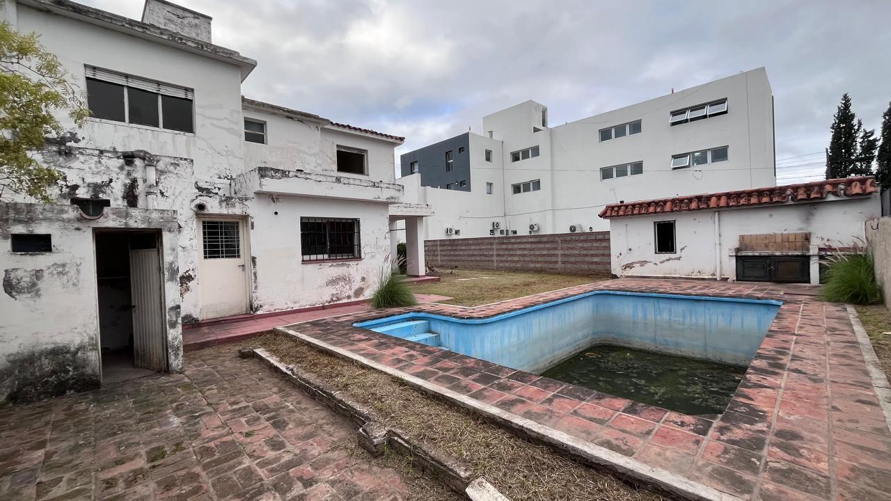 ALQUILER Tejeda 4133 CASONA ANTIGUA USO COMERCIAL gastronómico coworking oficinas indumentaria, etc