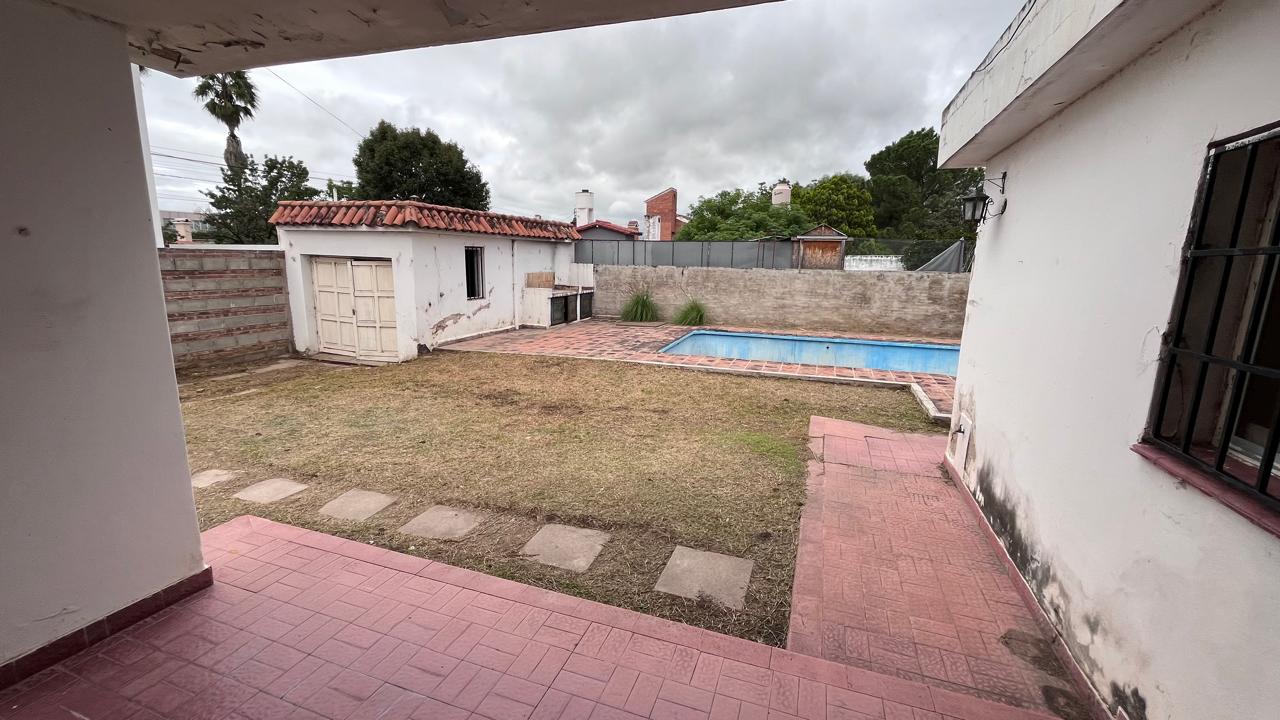 ALQUILER Tejeda 4133 CASONA ANTIGUA USO COMERCIAL gastronómico coworking oficinas indumentaria, etc