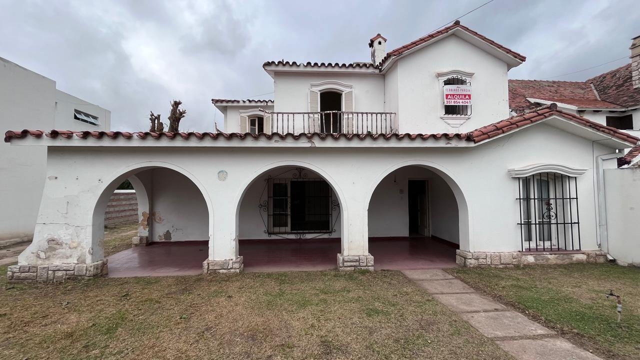 ALQUILER Tejeda 4133 CASONA ANTIGUA USO COMERCIAL gastronómico coworking oficinas indumentaria, etc