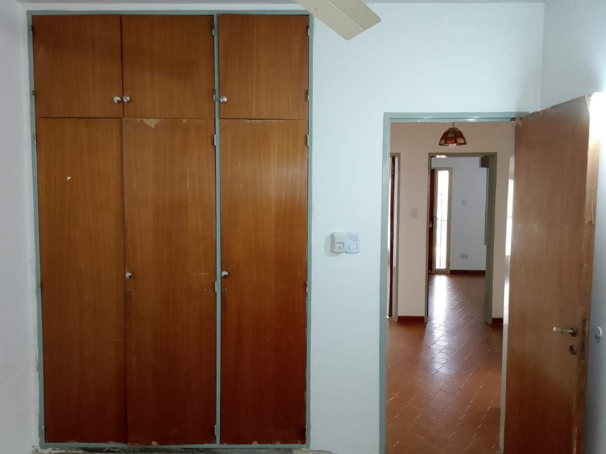 ALQUILO CASA 2 DORMITORIOS B CRISOL NORTE