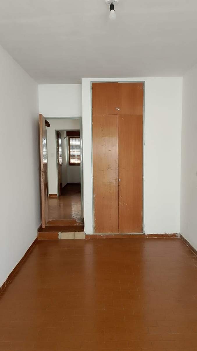 ALQUILO CASA 2 DORMITORIOS B CRISOL NORTE