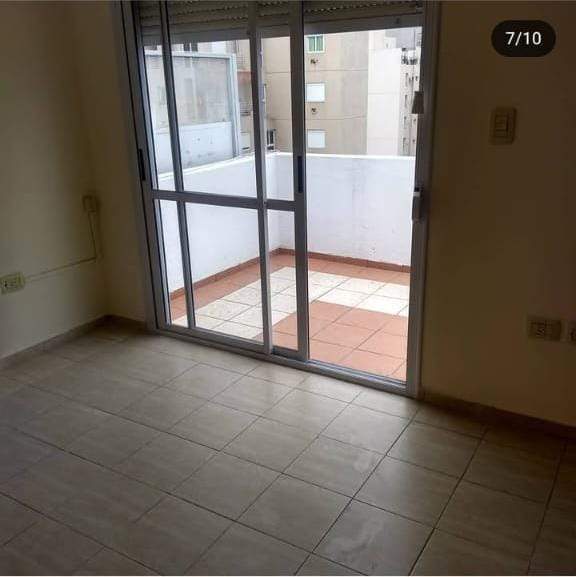Bellísimo dúplex en alquiler con terraza y balcón de un dormitorio