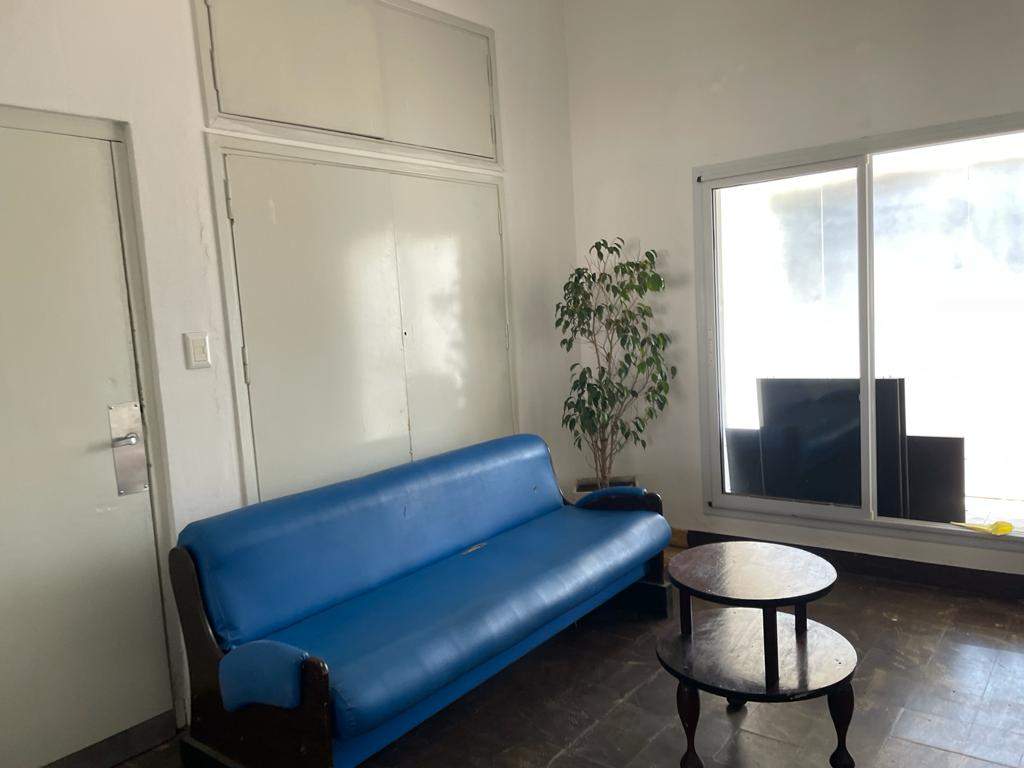 Local  Oficinas sobre Bustos casi esq Tejeda Cerro