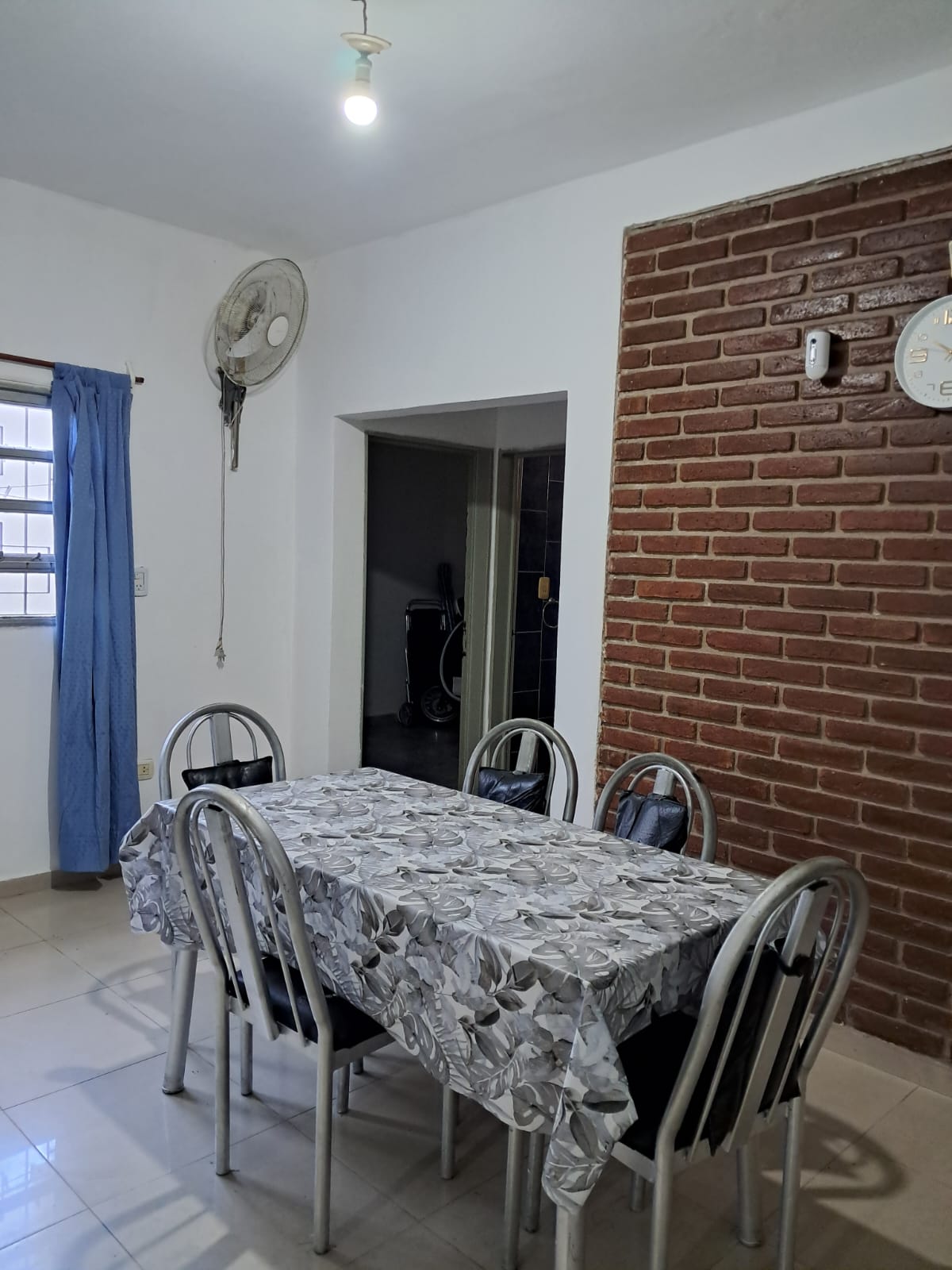 Venta casa y dos deptos BLos Olmos