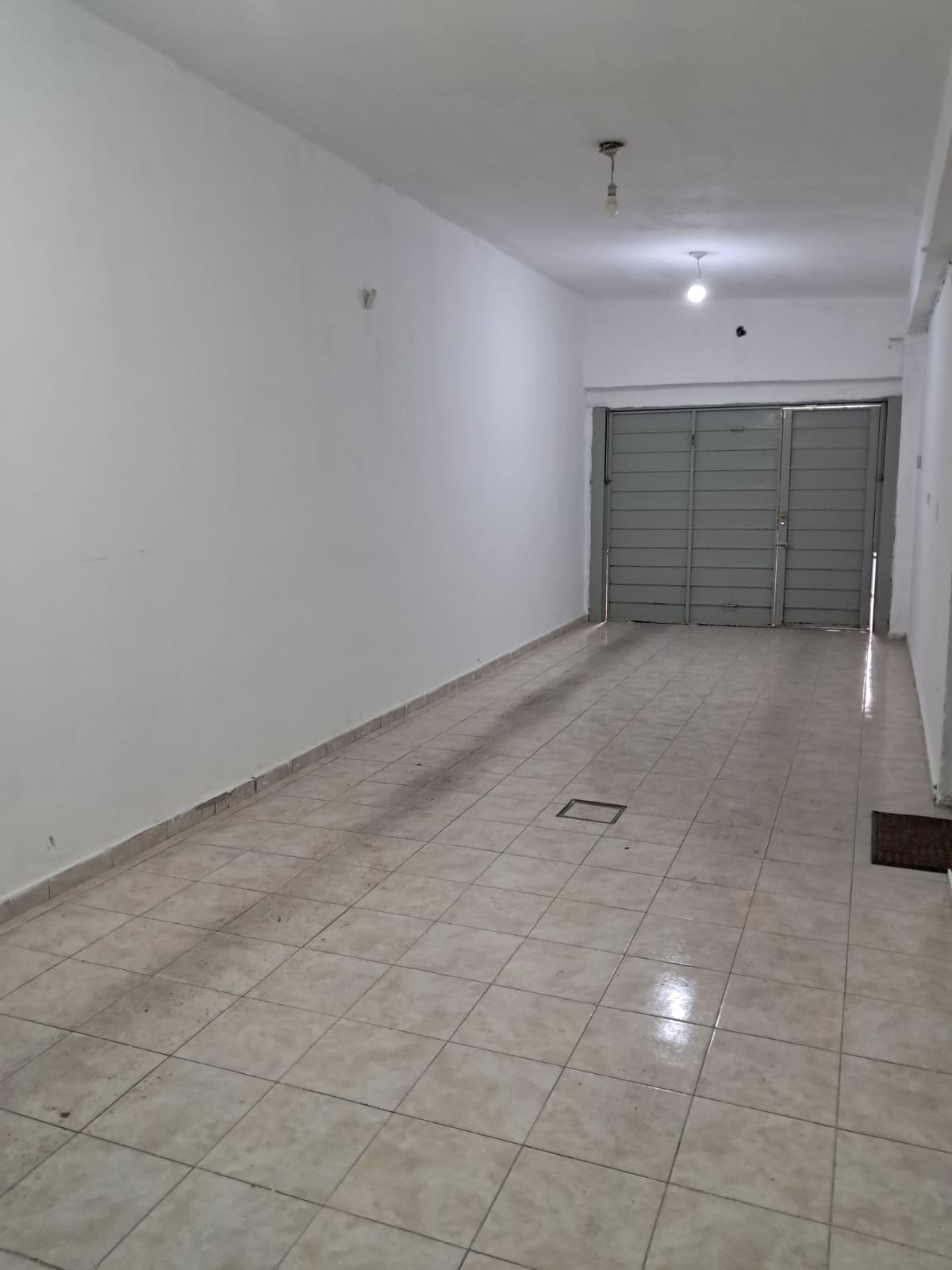 Venta casa y dos deptos BLos Olmos