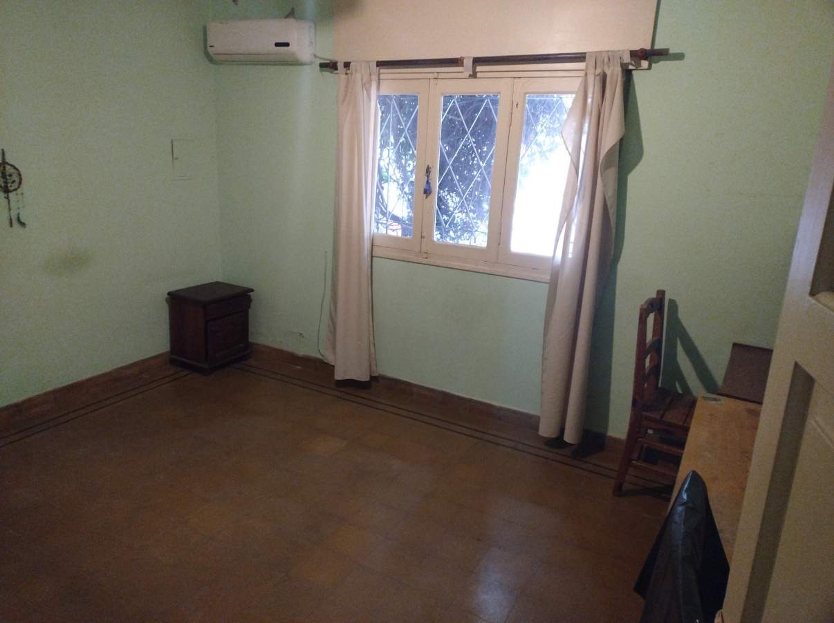SE VENDE CASA  DEPTO EN BARRIO ALBERDI
