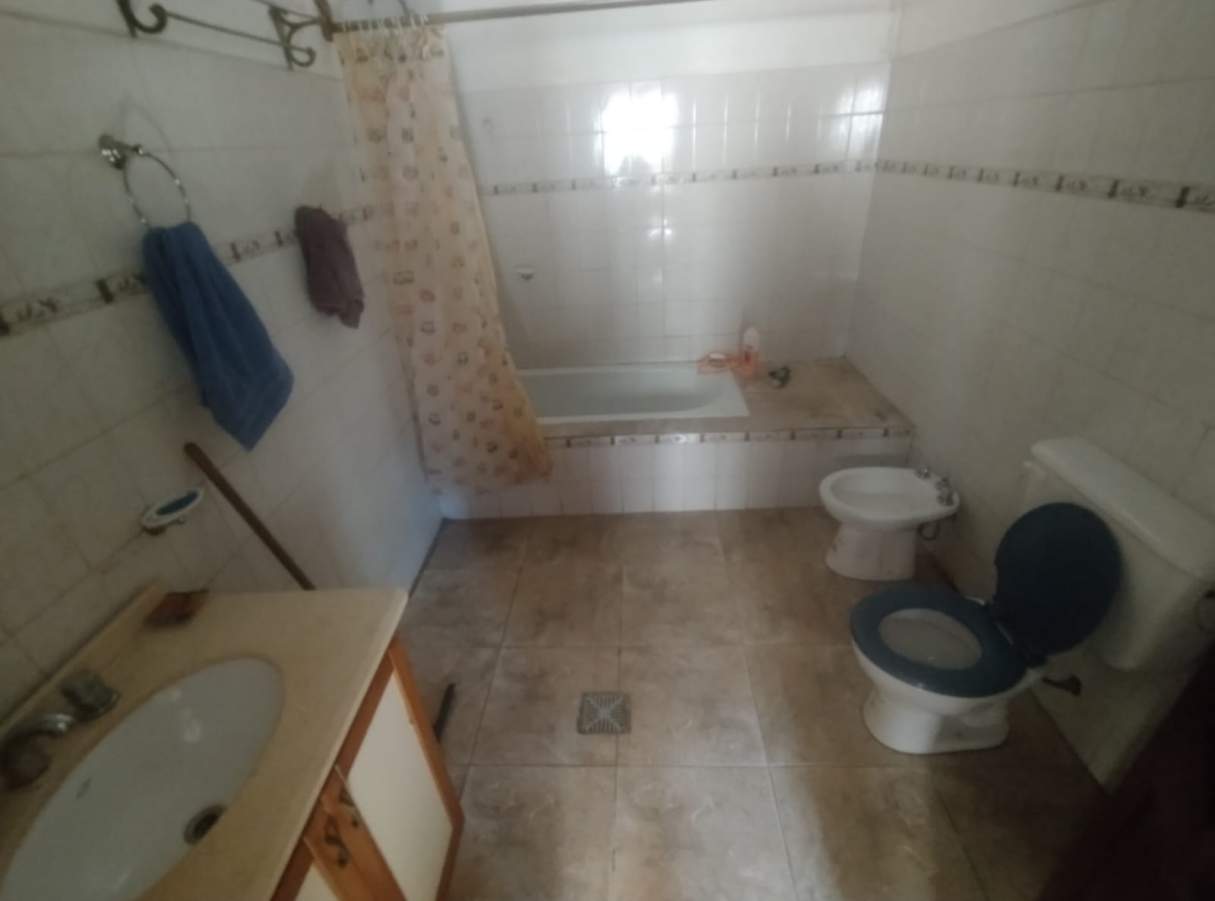 SE VENDE CASA EN BARRIO SAN VICENTE