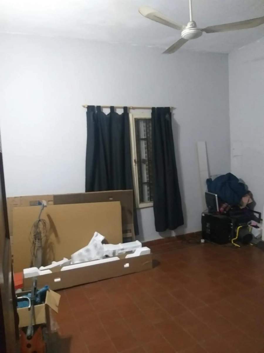 SE VENDE CASA CON COCHERA DOBLE EN EMPALME