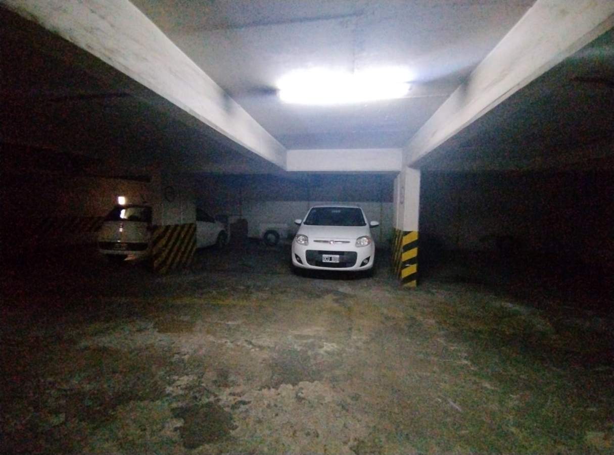 SE VENDE COCHERA A MTS DE TRIBUNALES