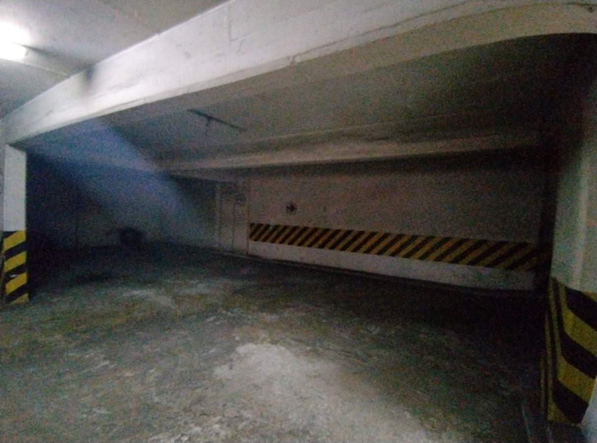 SE VENDE COCHERA A MTS DE TRIBUNALES