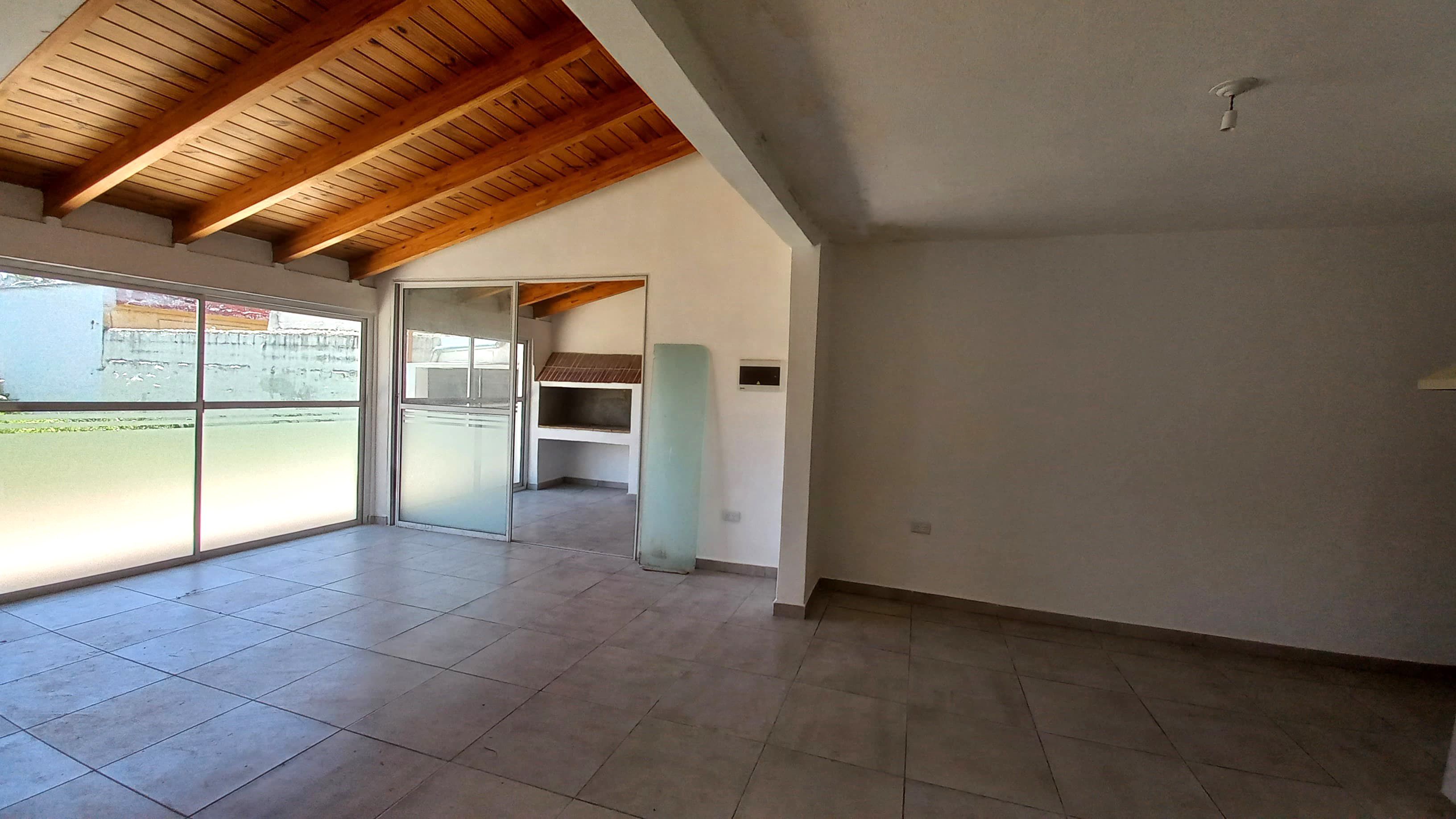CASA EN VENTA COSQUÍN - ¡EXCELENTE UBICACIÓN! - 2 dormitorios