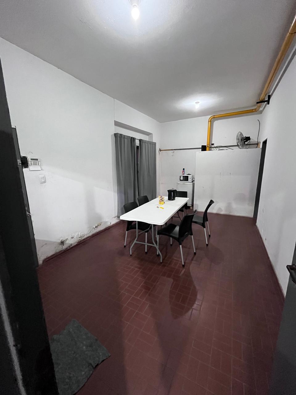 GALPON ALQUILER  Ferreyra Parque Industrial  558 M2 Todo uso