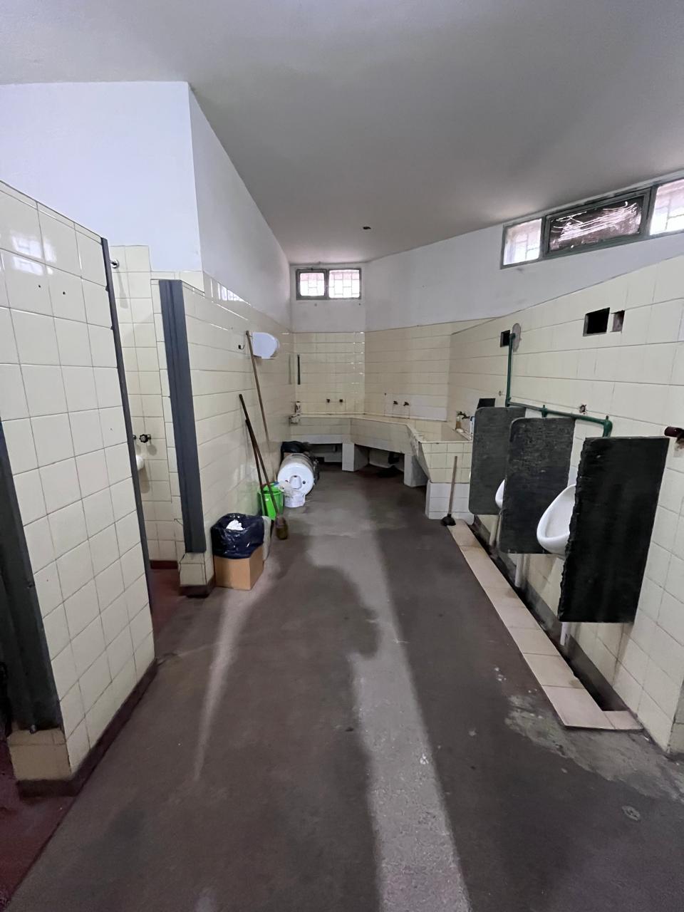 GALPON ALQUILER  Ferreyra Parque Industrial  558 M2 Todo uso
