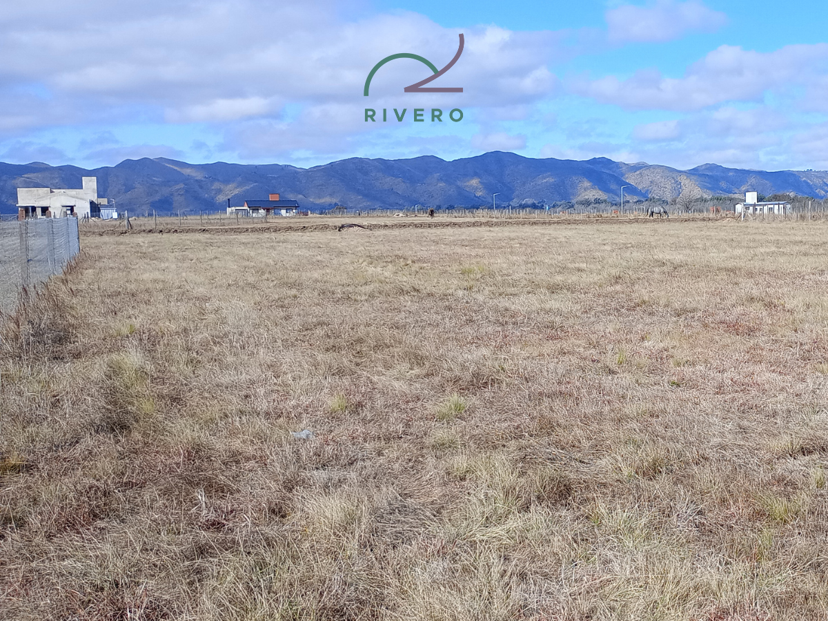 Se vende lote en Villa Ciudad Parque los Reartes