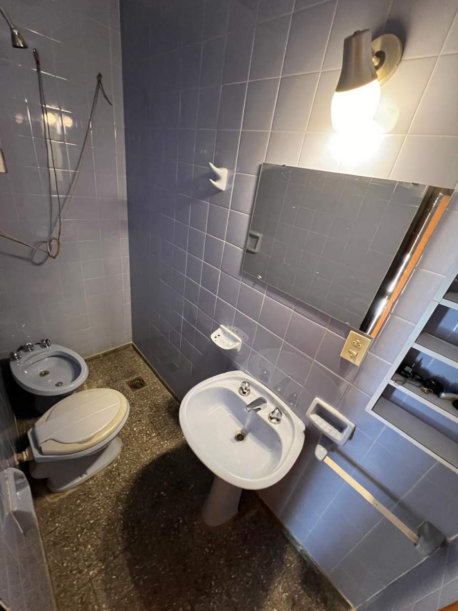 Amplia casa Barrio Colón. Próxima Av. Sabattini yva pocos minutos de Centro