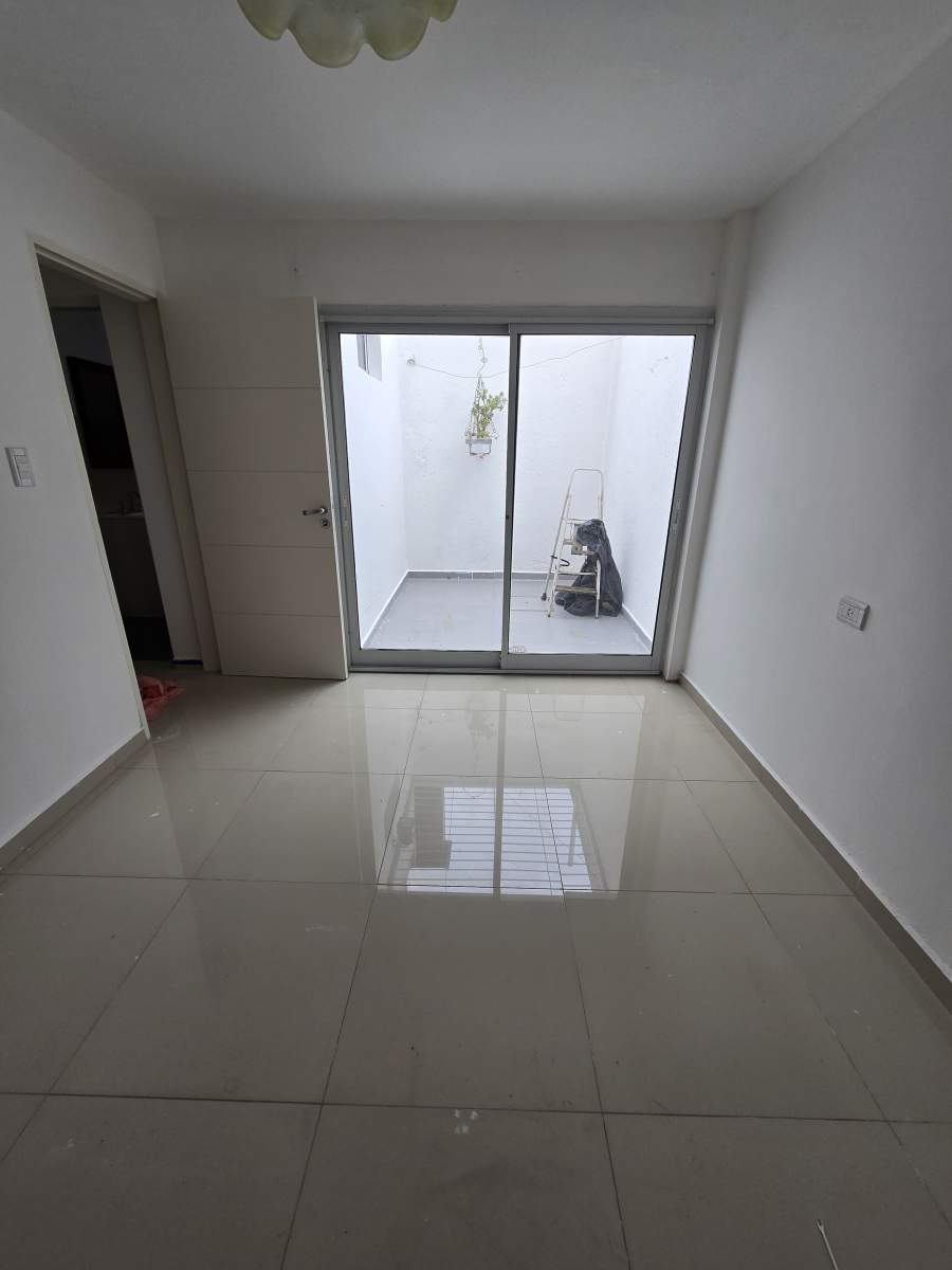 Dpto EN ALQUILER 1 dormitorio y cochera en URCA