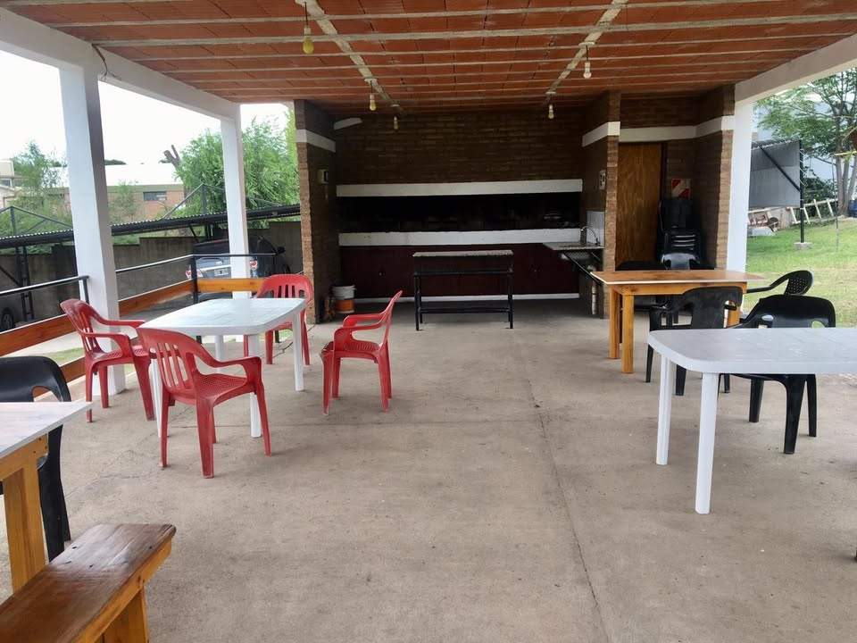 EN VENTA COMPLEJO DE 12 DEPARTAMENTOS MAS 1 CASA EN VILLA SANTA CRUZ DEL LAGO