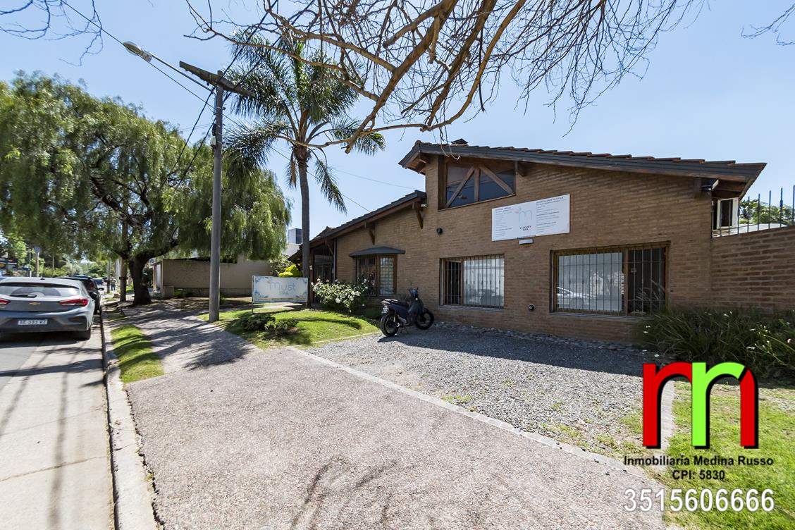 ARGUELLO - OPORTUNIDAD - 12 CUADRA DE AV. MARTINOLLI