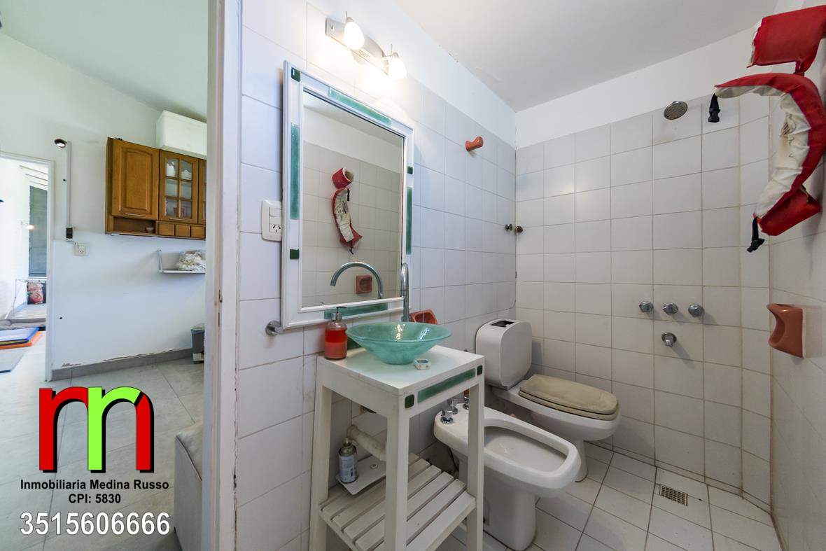 ARGUELLO - OPORTUNIDAD - 12 CUADRA DE AV. MARTINOLLI