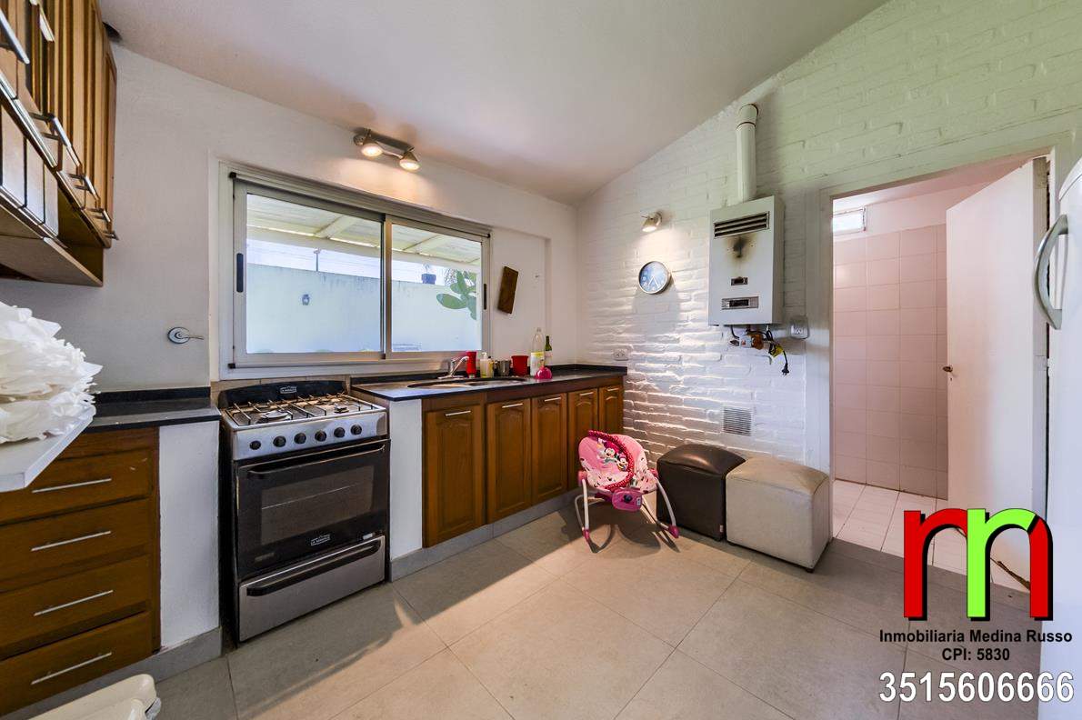 ARGUELLO - OPORTUNIDAD - 12 CUADRA DE AV. MARTINOLLI