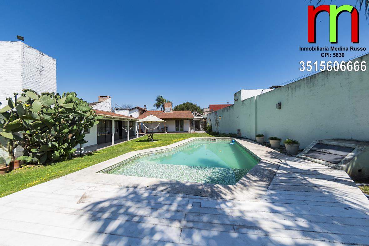 ARGUELLO - OPORTUNIDAD - 12 CUADRA DE AV. MARTINOLLI