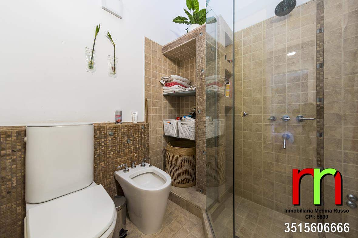 ARGUELLO - OPORTUNIDAD - 12 CUADRA DE AV. MARTINOLLI