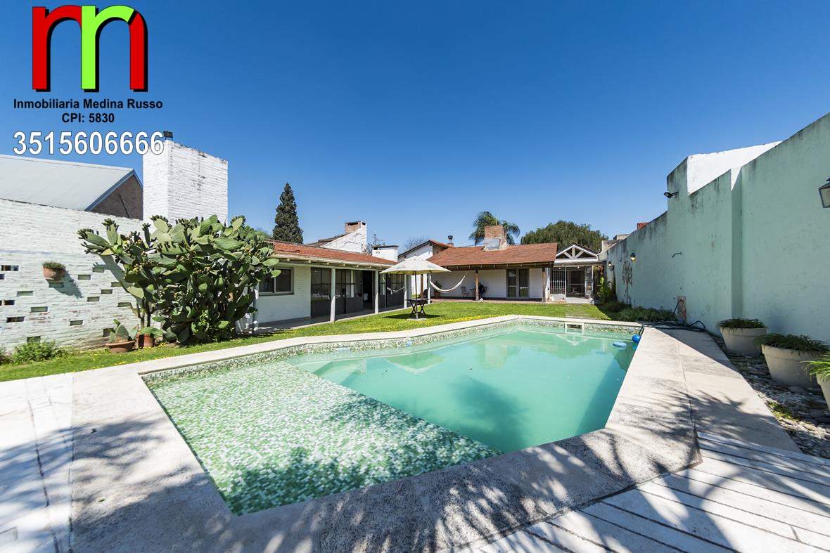 ARGUELLO - OPORTUNIDAD - 12 CUADRA DE AV. MARTINOLLI