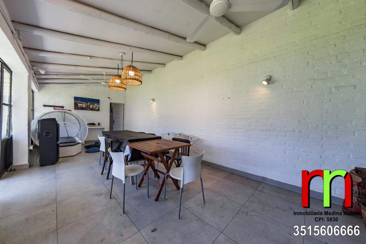 ARGUELLO - OPORTUNIDAD - 12 CUADRA DE AV. MARTINOLLI